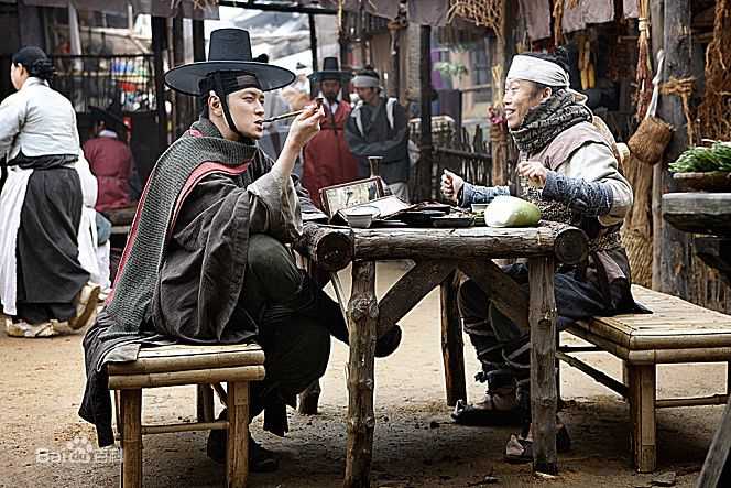 精选姜栋元(Kang Dong Won、カン ドンウォン)在《田禹治》（2009）中的图册