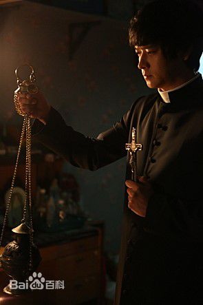 最优质姜栋元(Kang Dong Won、カン ドンウォン)在《黑司祭们》（2015）中的相册