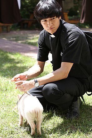 最优质姜栋元(Kang Dong Won、カン ドンウォン)在《黑司祭们》（2015）中的相册