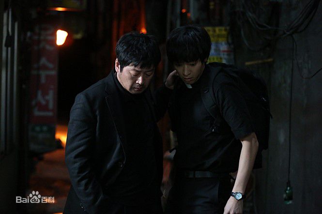 最优质姜栋元(Kang Dong Won、カン ドンウォン)在《黑司祭们》（2015）中的相册