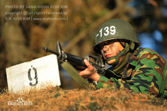 姜栋元(Kang Dong Won、カン ドンウォン)军中生活素颜照相册