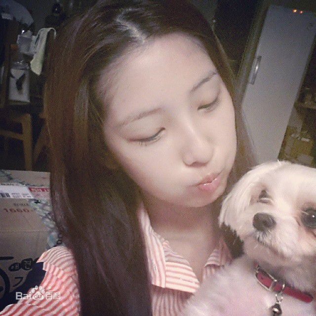 南智贤(，Nam Ji Hyun)的Ins前后照片