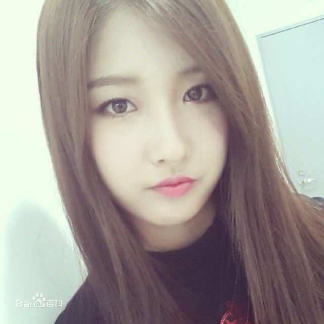 南智贤(，Nam Ji Hyun)的Ins前后照片