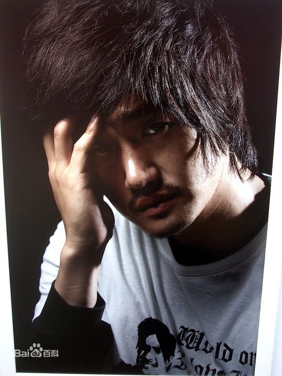 刘智泰(，Yoo Ji-tae)个性照生活照