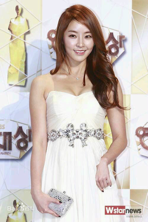 郑柔美(；Jungyumi)活动图片图册