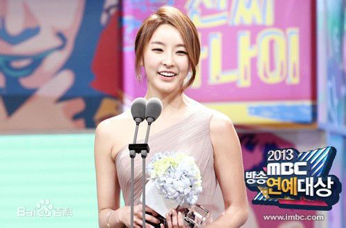 郑柔美(；Jungyumi)活动图片图册