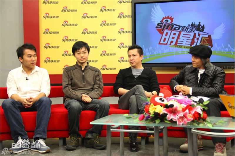 卢正雨(ZhengyuLu)工作照壁纸壁纸