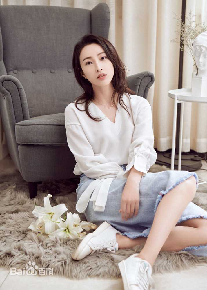 王梓桐《百合》精选剧照