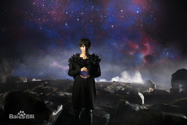 精选薛之谦(Joker Xue)在EP《一半》中的图册