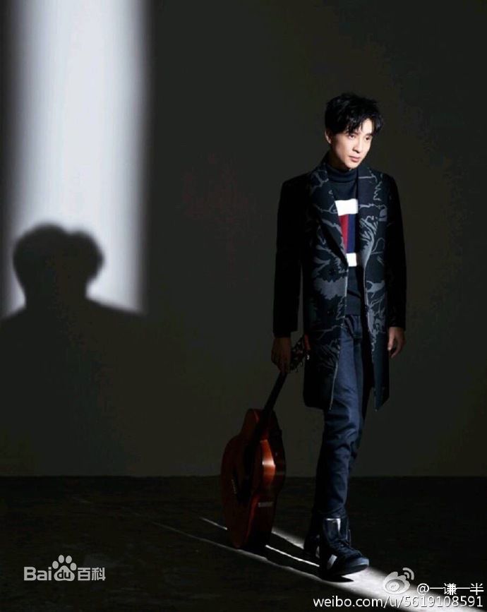 最新薛之谦(Joker Xue)在《红秀Grazia》中的壁纸