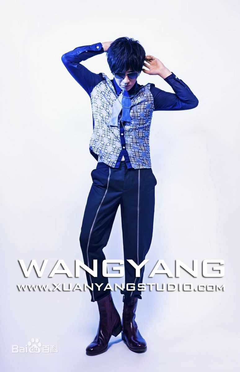 高清薛之谦(Joker Xue)在《时尚健康》中的图集