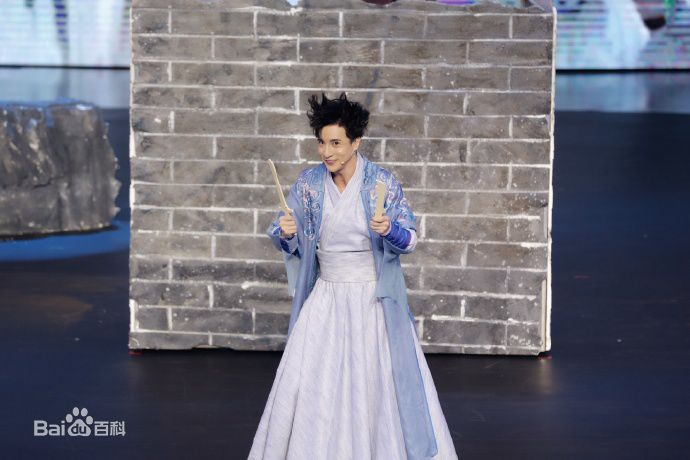 薛之谦(Joker Xue)在《跨界喜剧王》中的