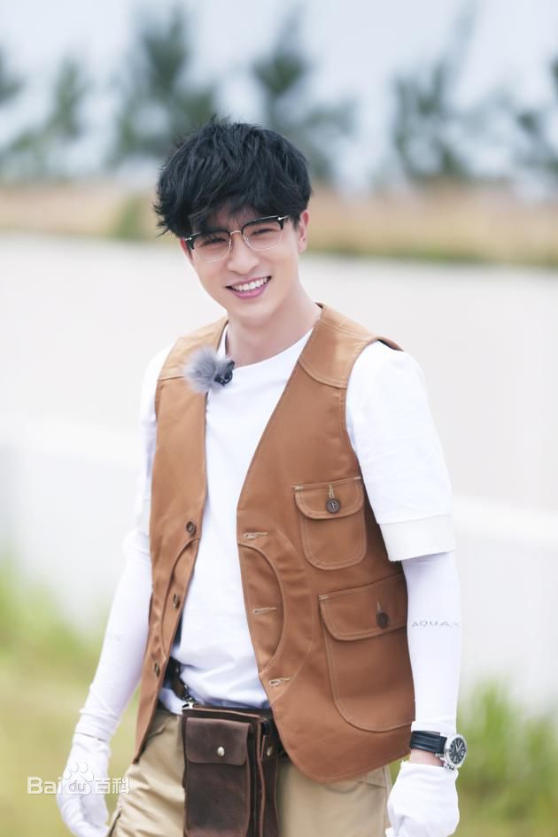 薛之谦(Joker Xue)挑战者联盟前后照片