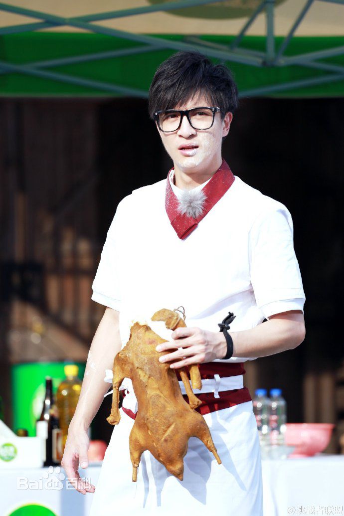 薛之谦(Joker Xue)挑战者联盟前后照片