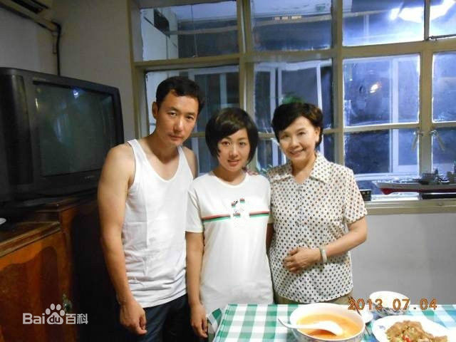 赵淼广告壁纸壁纸