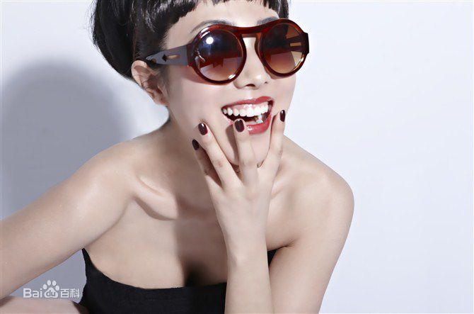 赵淼拍摄的广告图片图集