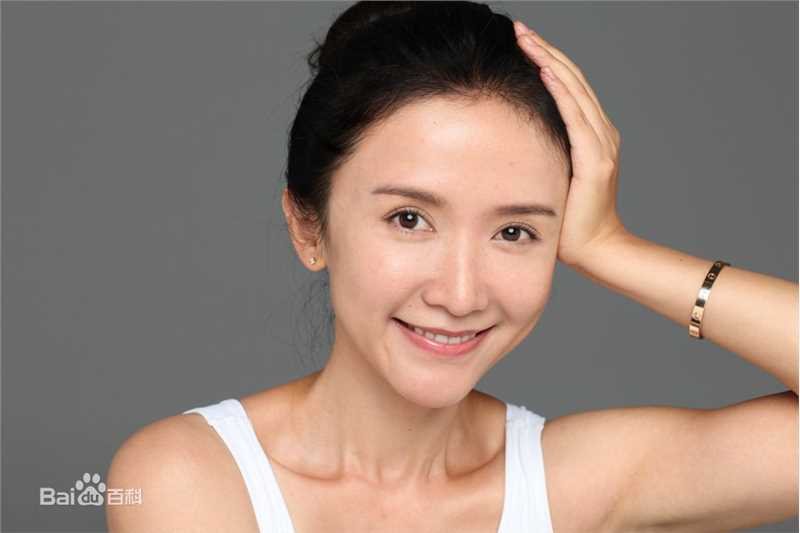 彭心宜近照素颜照壁纸