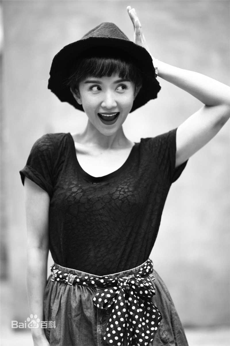 彭心宜近照素颜照壁纸