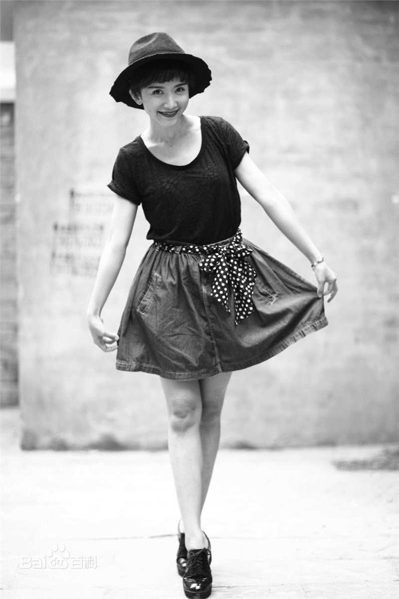 彭心宜近照素颜照壁纸