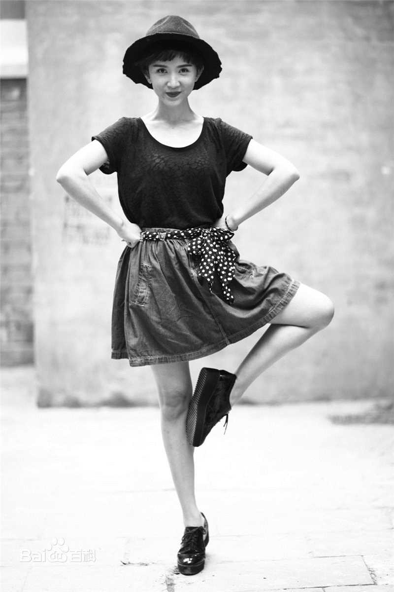 彭心宜近照素颜照壁纸