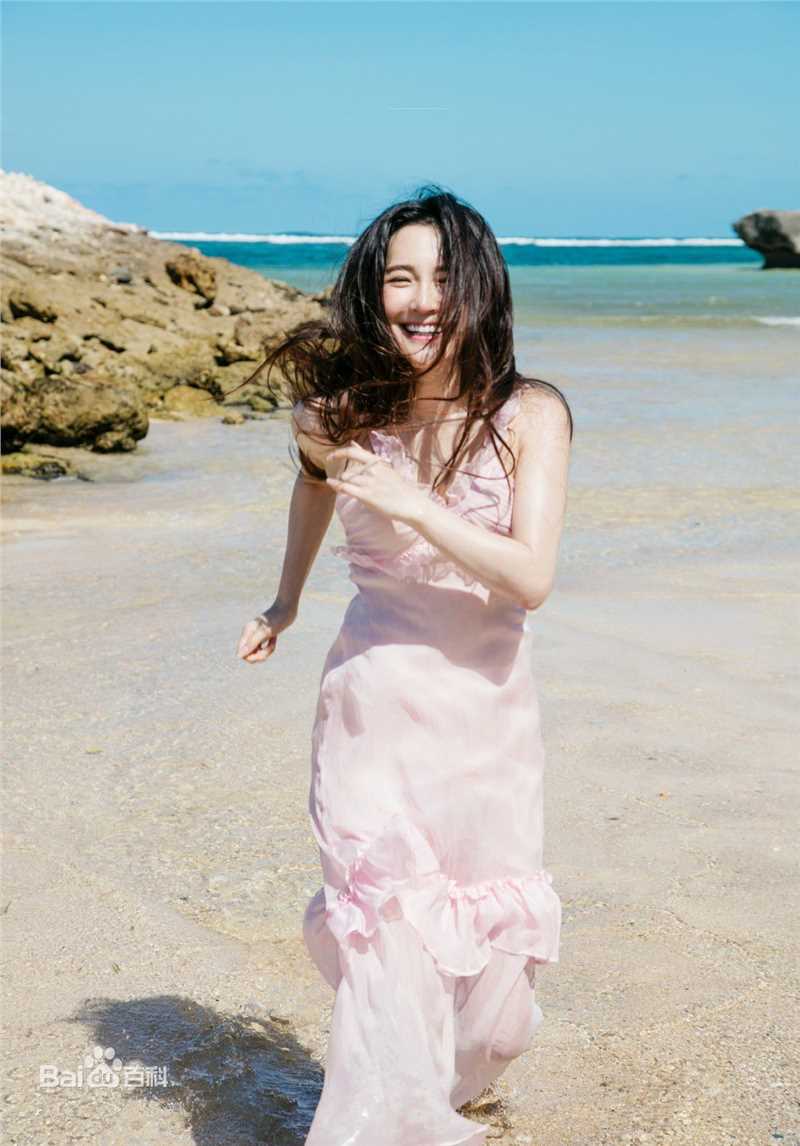 最新孙晶晶性感图片