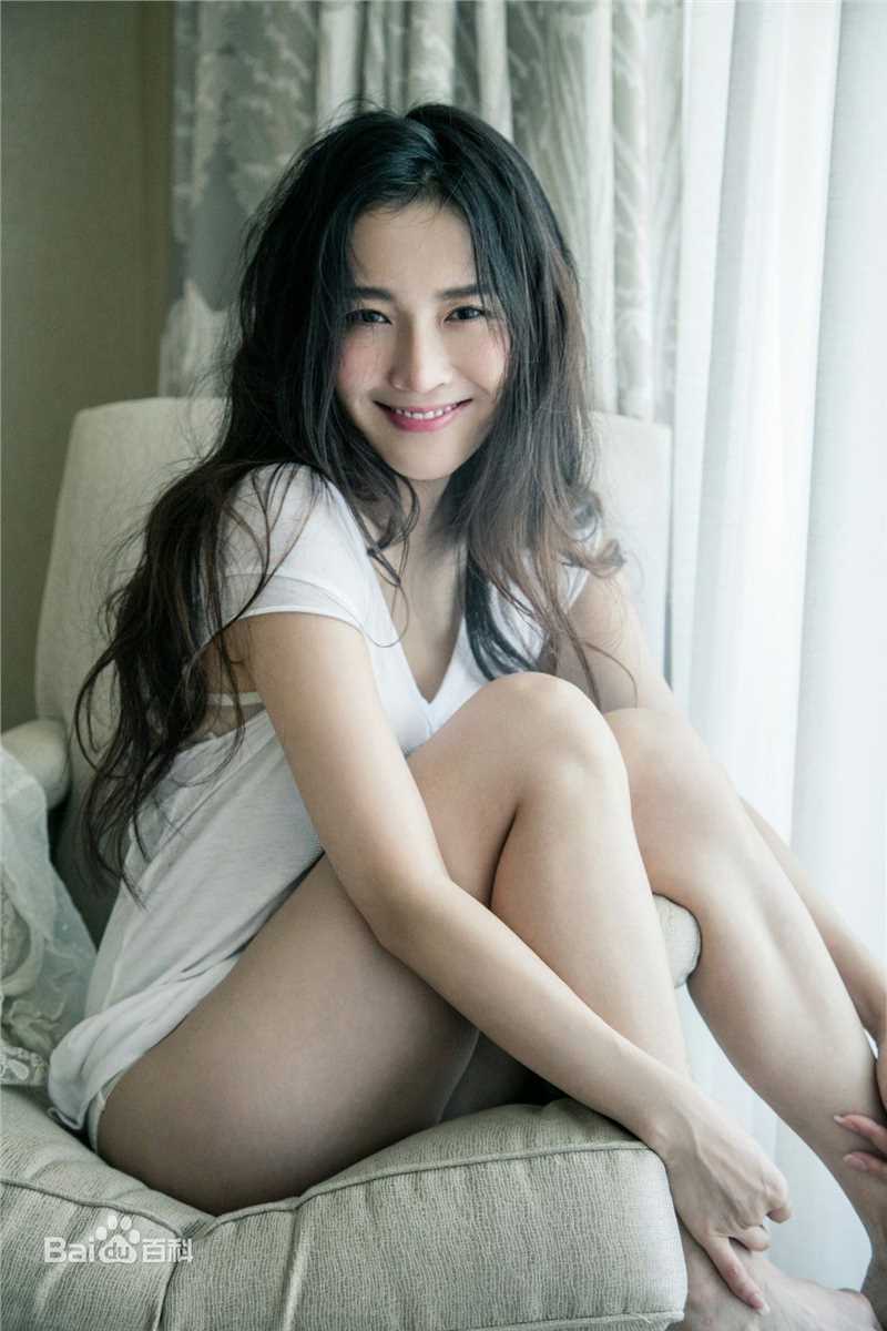 最新孙晶晶性感图片