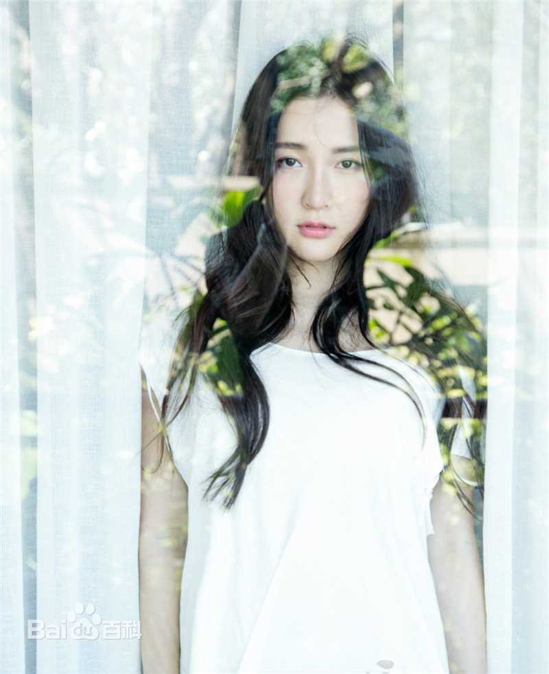 最新孙晶晶性感图片