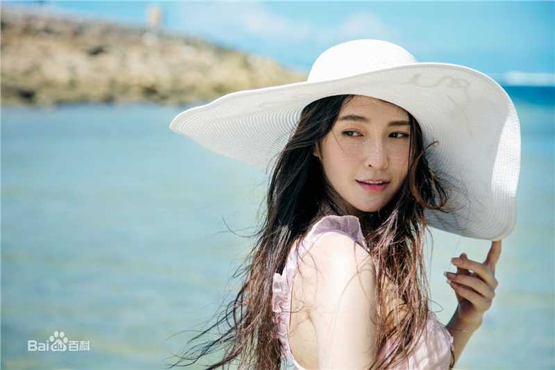 最新孙晶晶性感图片