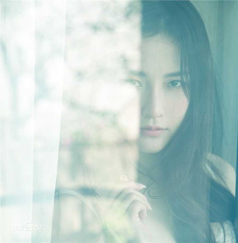 最新孙晶晶性感图片