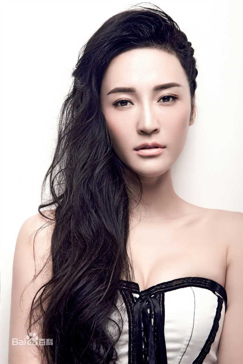 最新孙晶晶性感图片