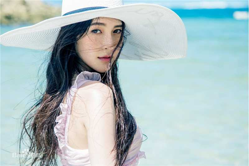 最新孙晶晶性感图片