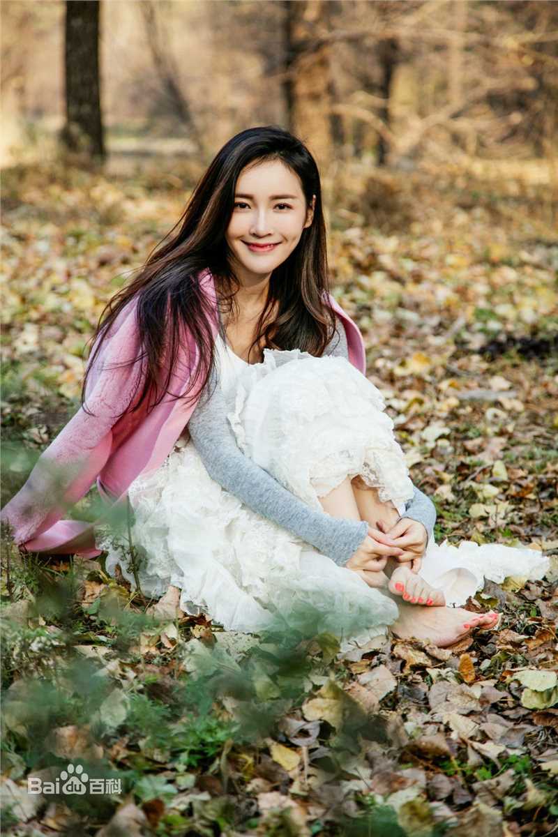 最新孙晶晶性感图片