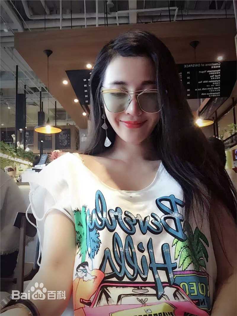 孙晶晶生活照前后照片