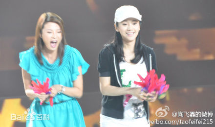 陶飞霏在参加《欢乐中国行》中的