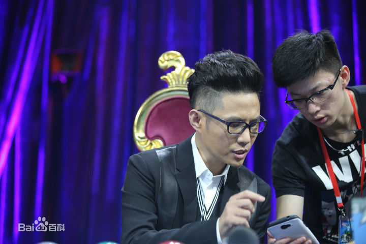 石头(Stone)歌手演出剧照