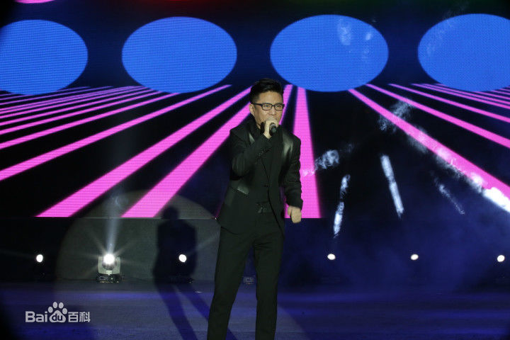 石头(Stone)歌手演出剧照