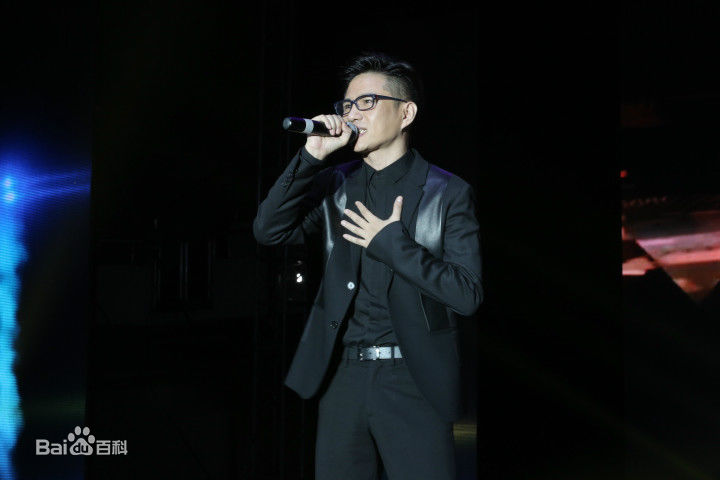 石头(Stone)歌手演出剧照