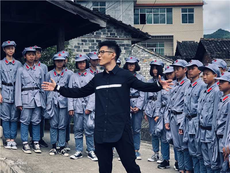 石头(Stone) 重走长征路 剧照