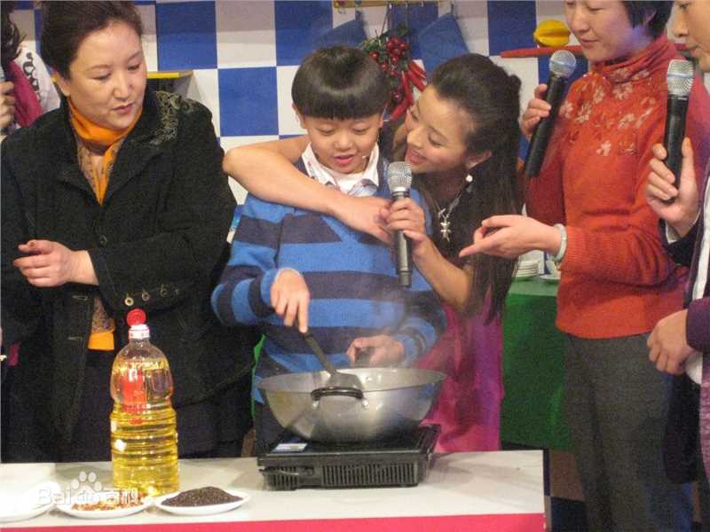 董博文(Denis)节目照生活照相册