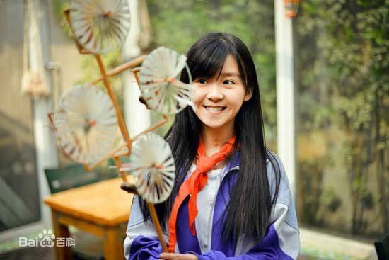 宋伊人(S.Ireine)“致青春”系列校服照前后照片