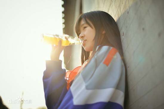 宋伊人(S.Ireine)“致青春”系列校服照前后照片