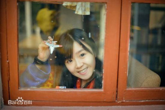 宋伊人(S.Ireine)“致青春”系列校服照前后照片