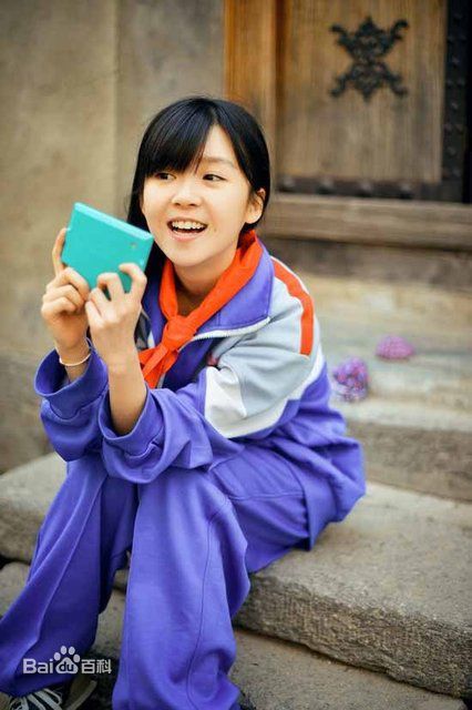 宋伊人(S.Ireine)“致青春”系列校服照前后照片