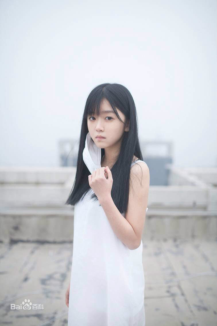 宋伊人(S.Ireine)“霾”系列环保主题照素颜照相册