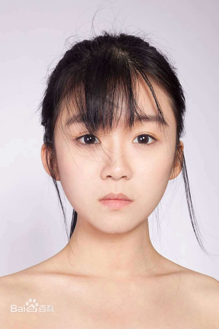 宋伊人(S.Ireine)素颜照图片图册