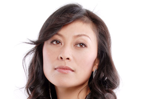 最新岳红性感图片