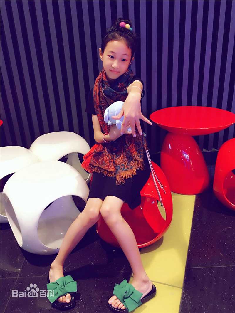 谢雨辰(Shirley)最优质人物相册