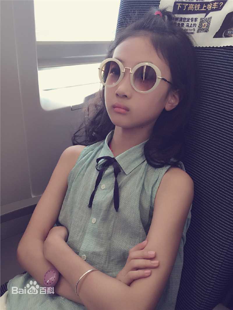 谢雨辰(Shirley)最优质人物相册