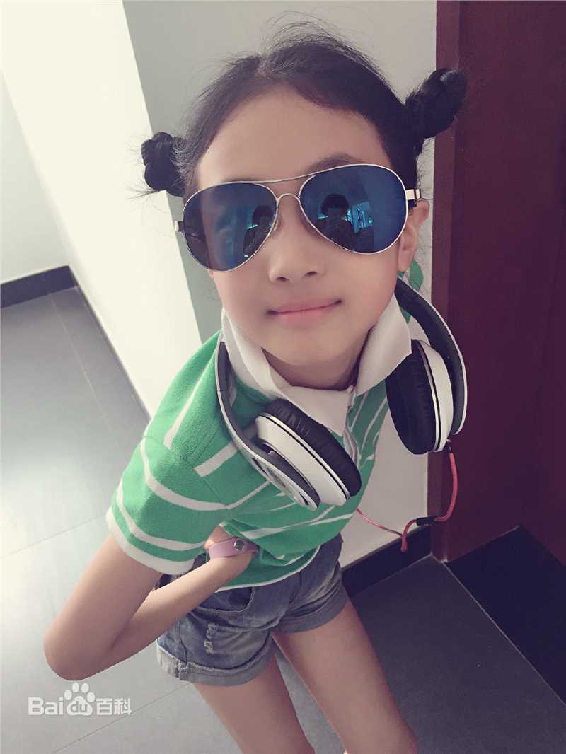 谢雨辰(Shirley)最优质人物相册