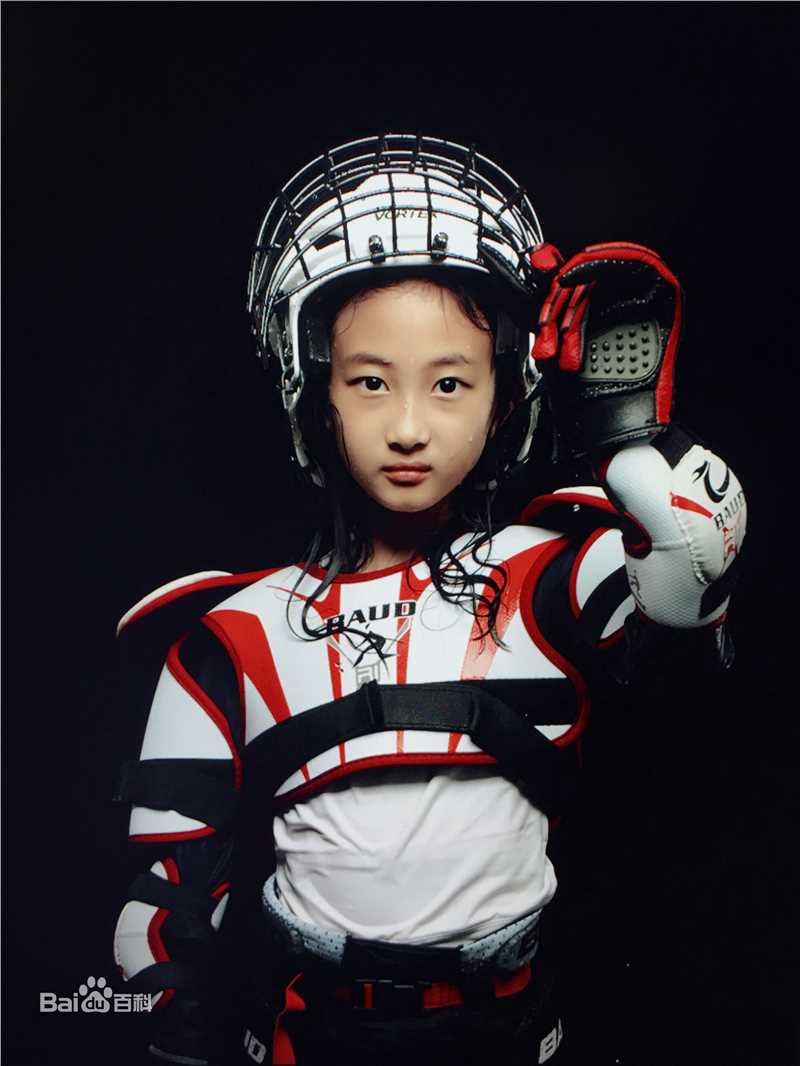 谢雨辰(Shirley)艺术照壁纸壁纸